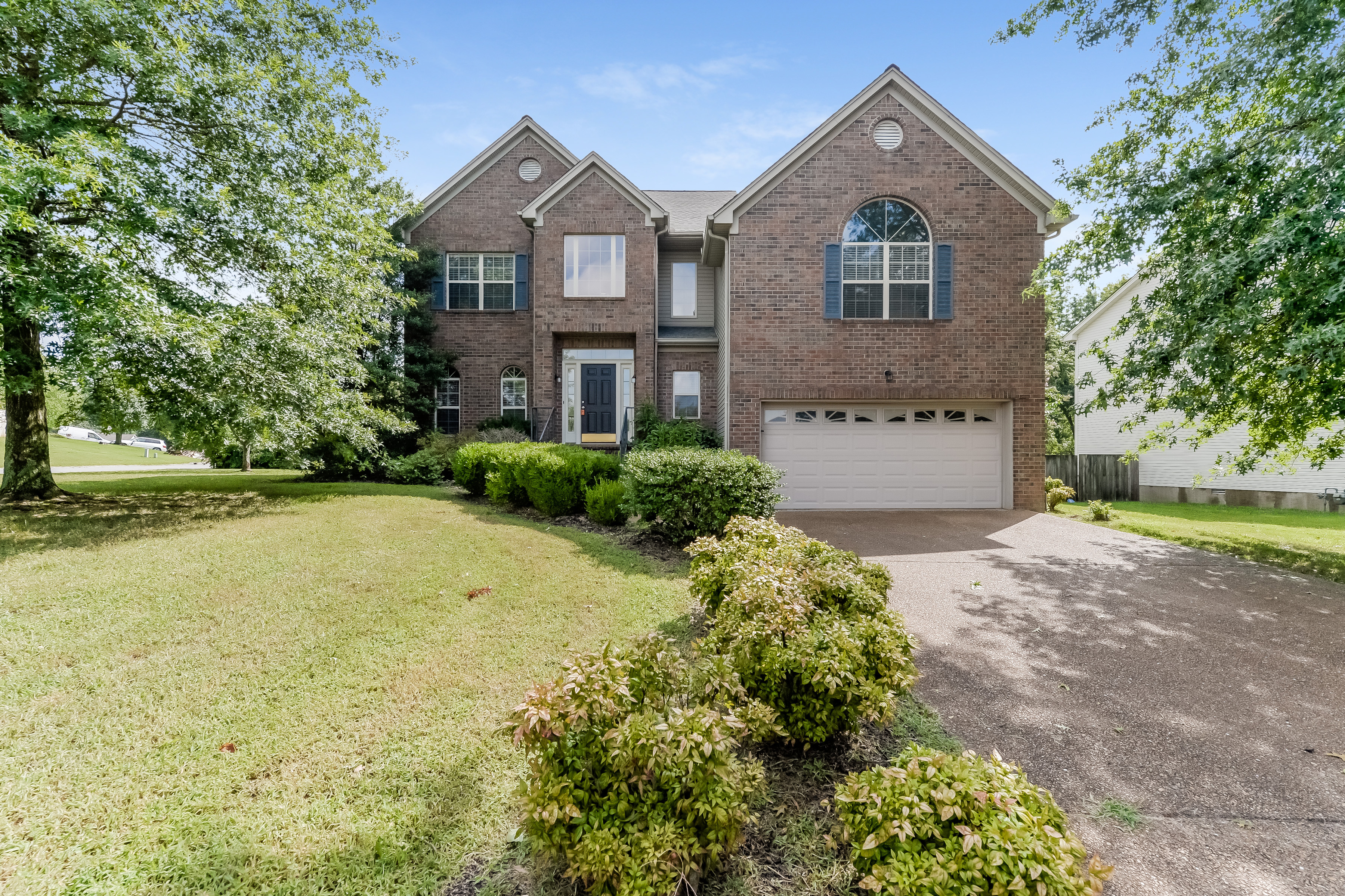 107 Braxton Park Ln Goodlettsville, TN 37072